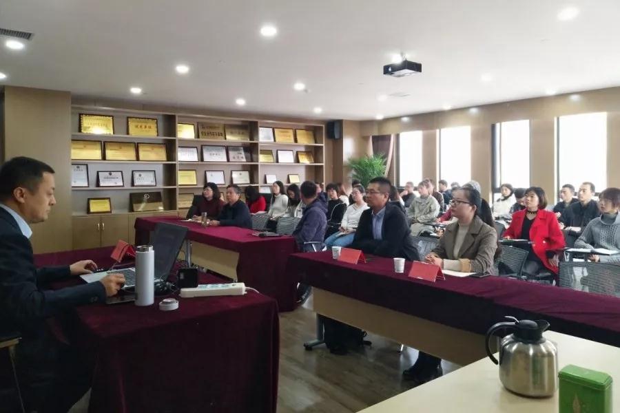 学无止境|华体会网页版注册-华体会HTH·中国|手机版
举办法律知识专题培训